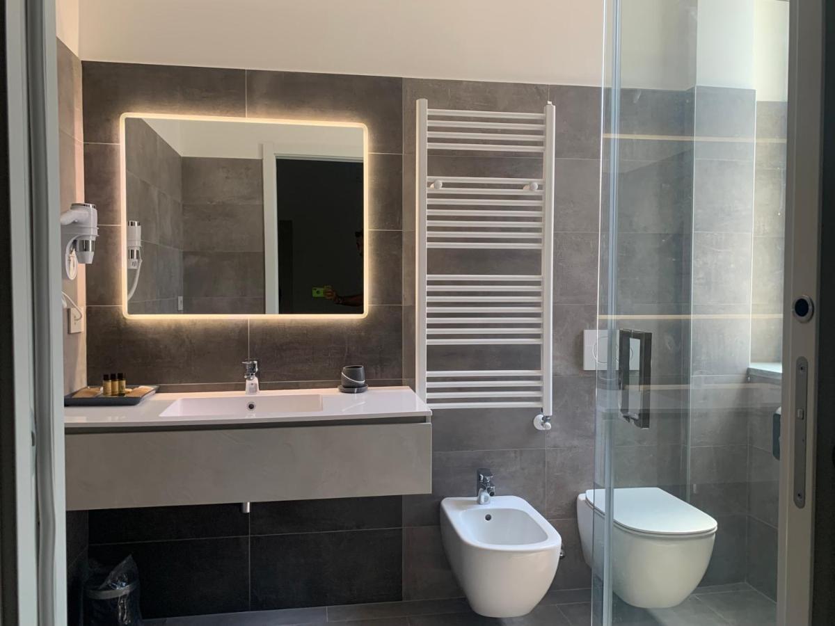 Ripa150 - Smart Apartament Milano - Prada Bocconi Ieo Ied Forum Assago Navigli Duomo15Min エクステリア 写真