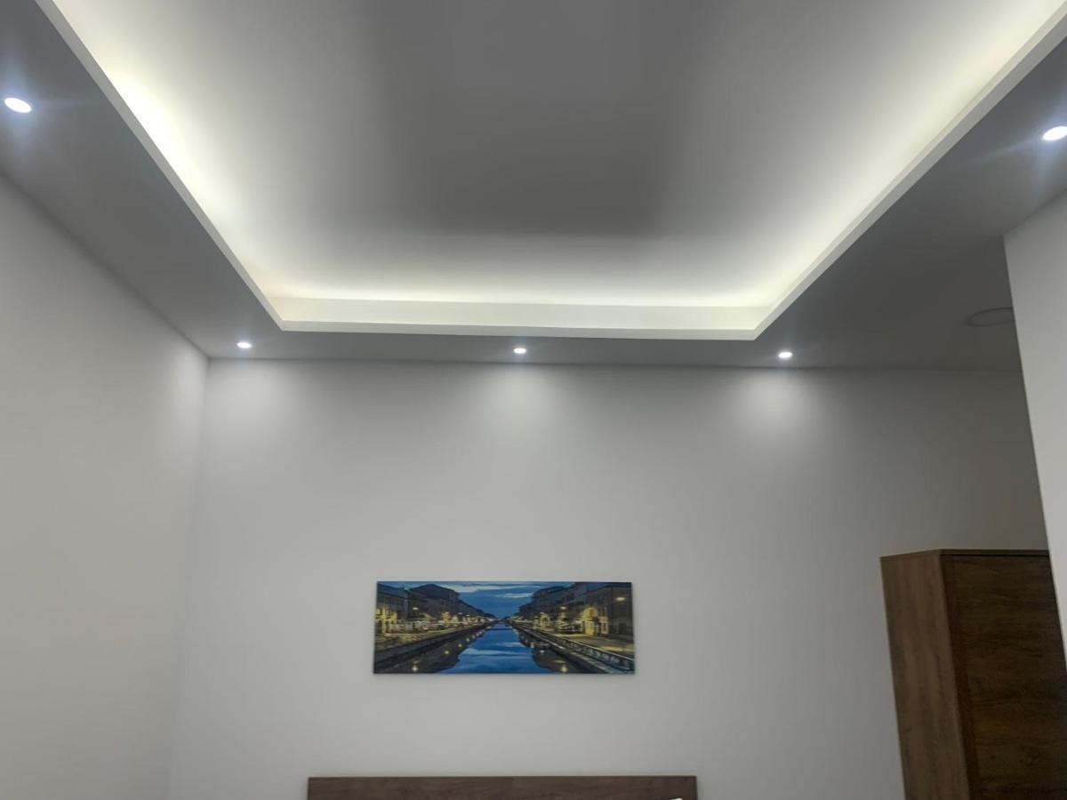 Ripa150 - Smart Apartament Milano - Prada Bocconi Ieo Ied Forum Assago Navigli Duomo15Min エクステリア 写真